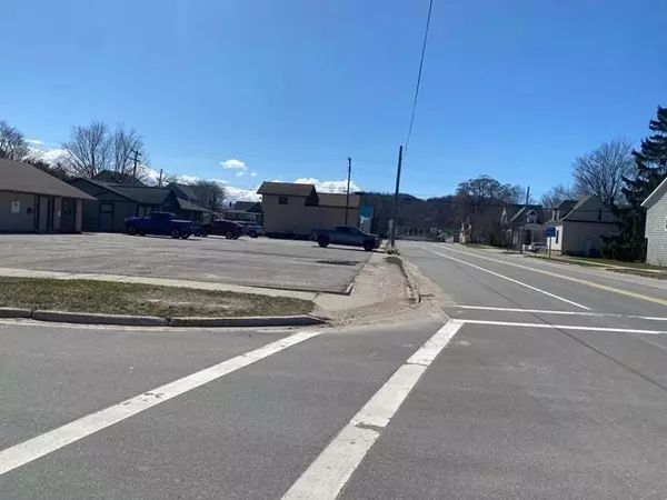 Frankfort, MI 49635,228 Seventh Street