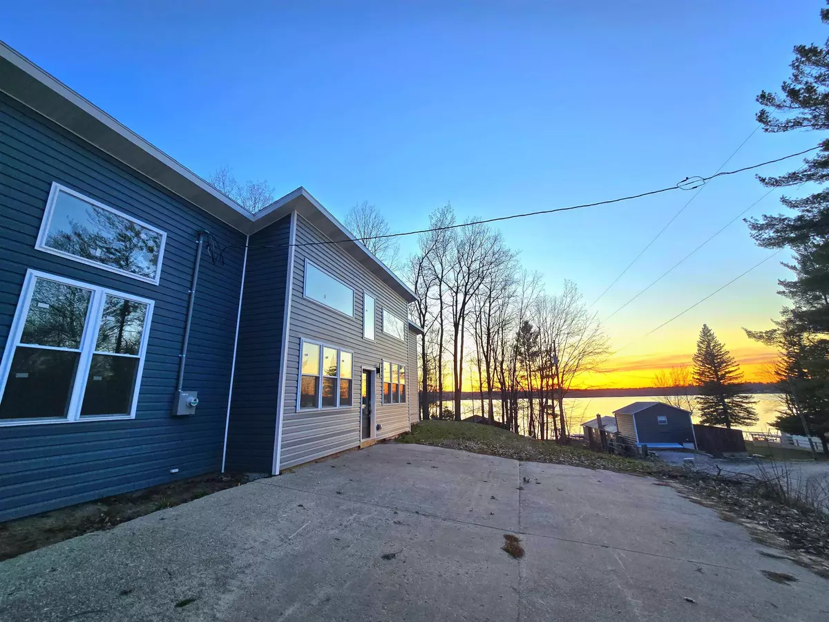 Leroy, MI 49655,14233 Lake Street