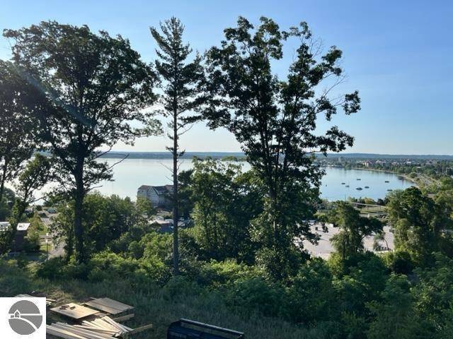 Traverse City, MI 49684,13875 S Meridian Drive