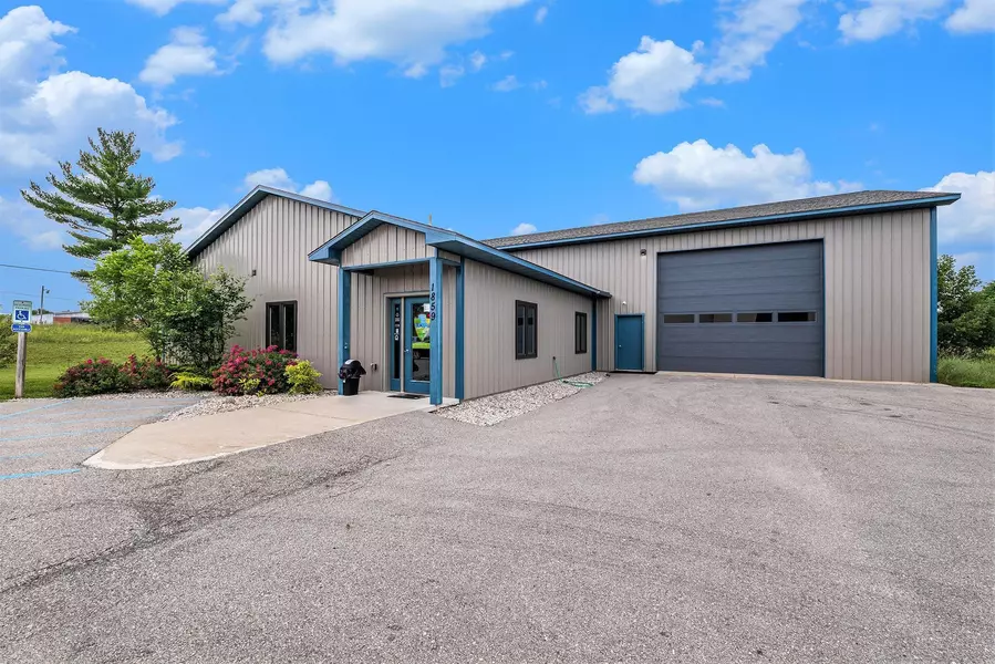 1859 Southpeak Drive, Traverse City, MI 49685