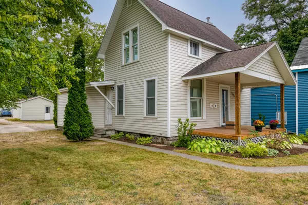 207 W Ninth Street, Traverse City, MI 49684