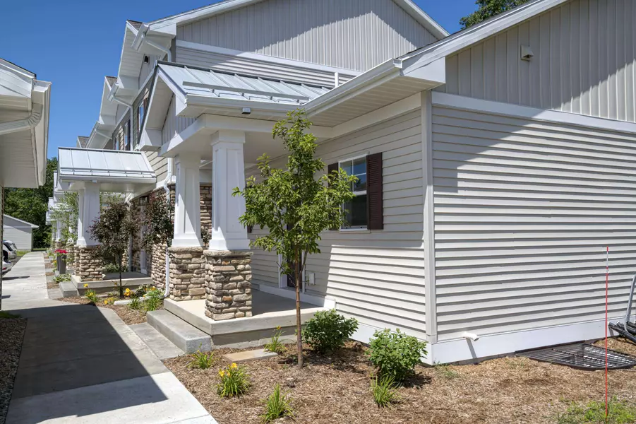 1502 Simsbury Street, Traverse City, MI 49686