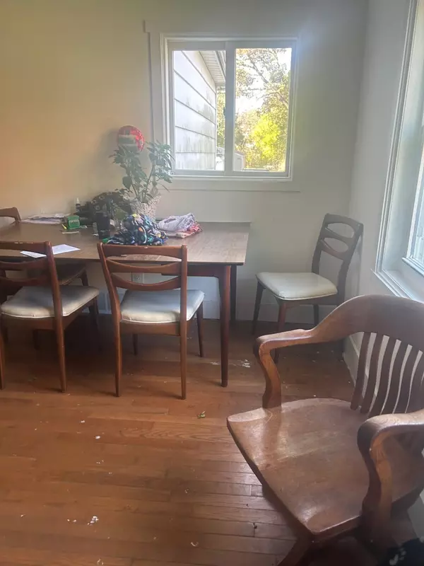 Lansing, MI 48906,1719 Massachusetts