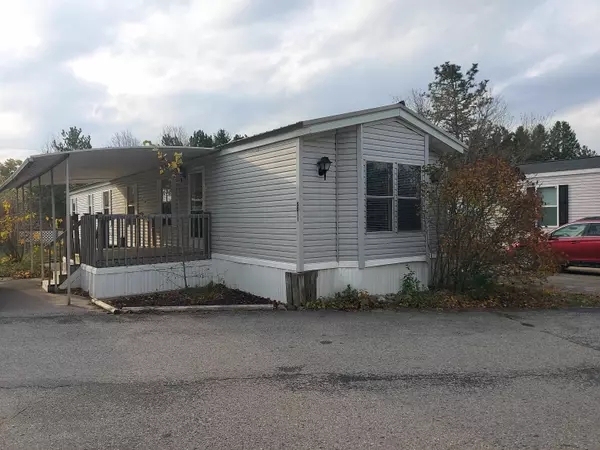 5011 S Silver Lake View,  Traverse City,  MI 49686