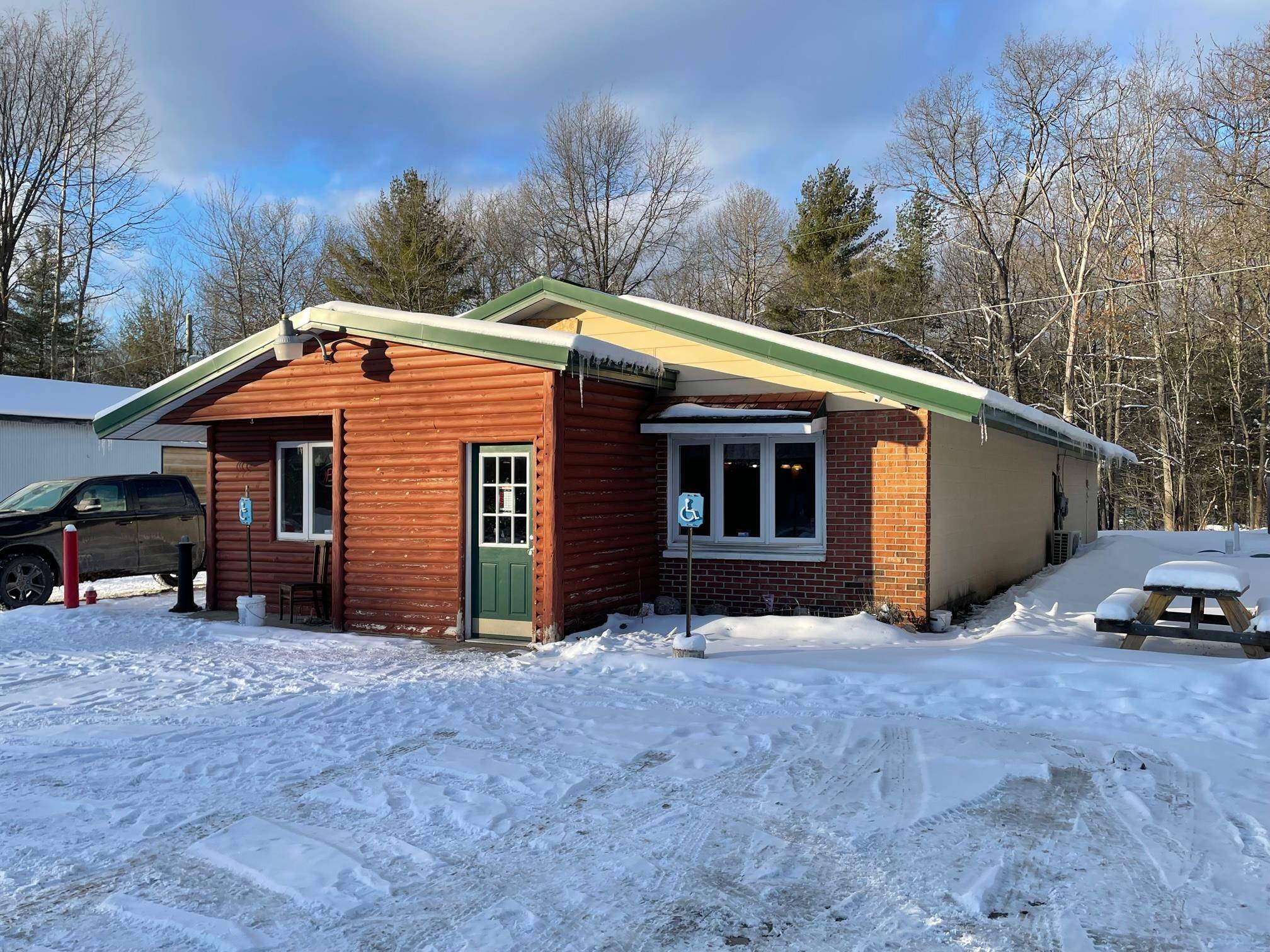 Kalkaska, MI 49646,10945 SE M 72