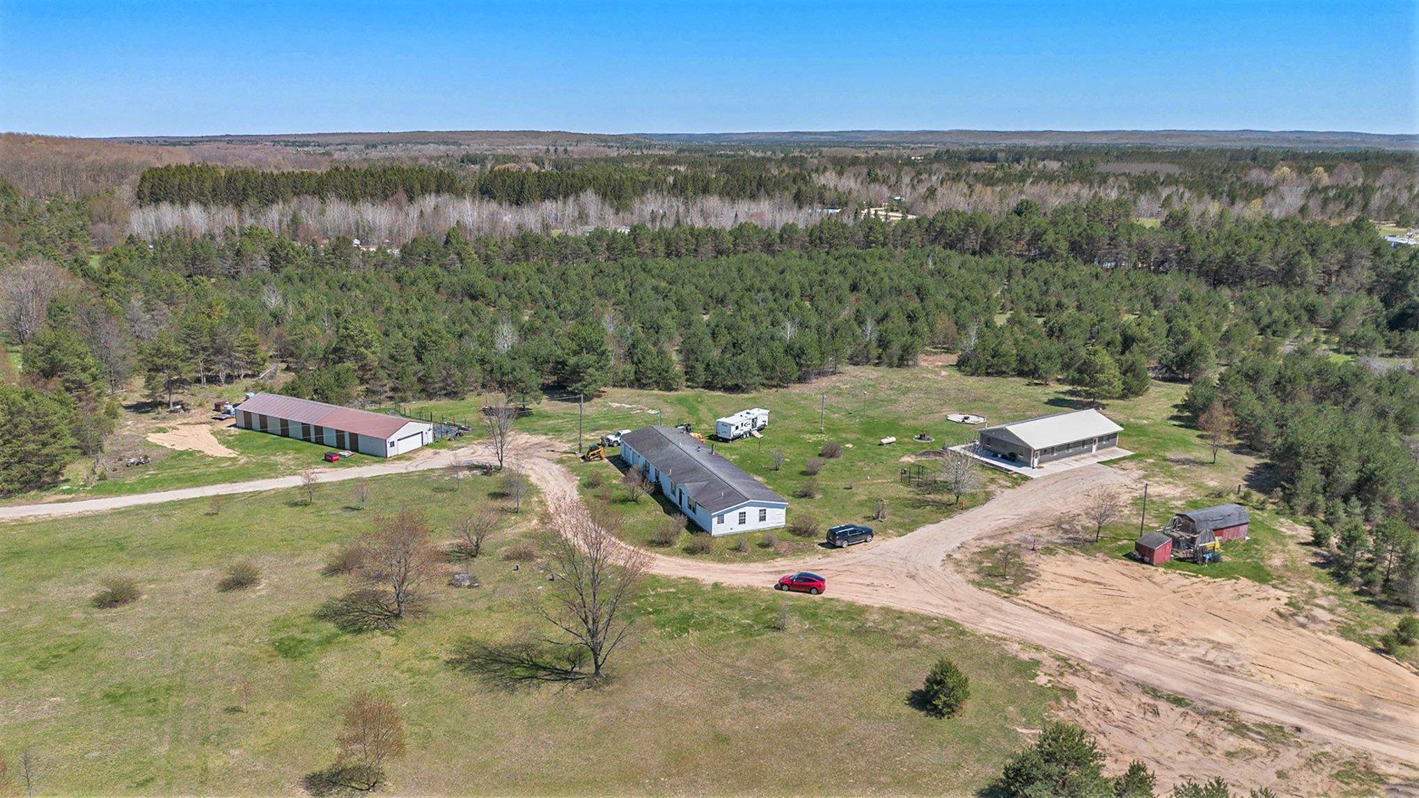 11249 SW Frankie Lane, Fife Lake, MI 49633