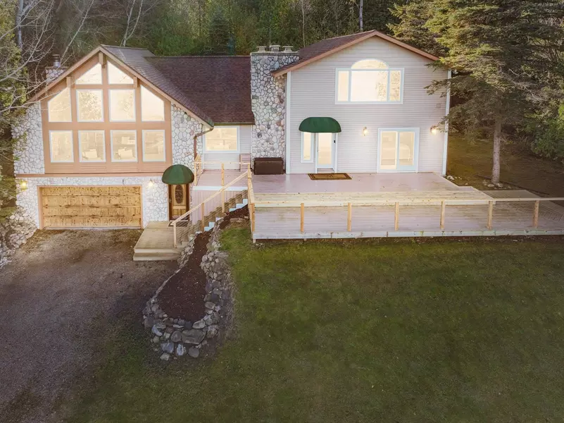 4098 Lakeshore Drive, Boyne City, MI 49712