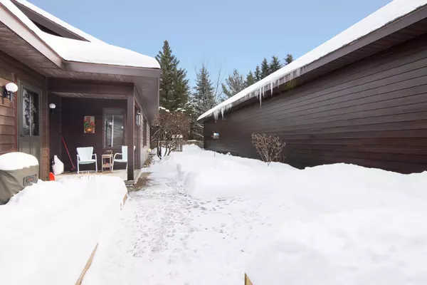 Traverse City, MI 49686,2030 Hammond Place E