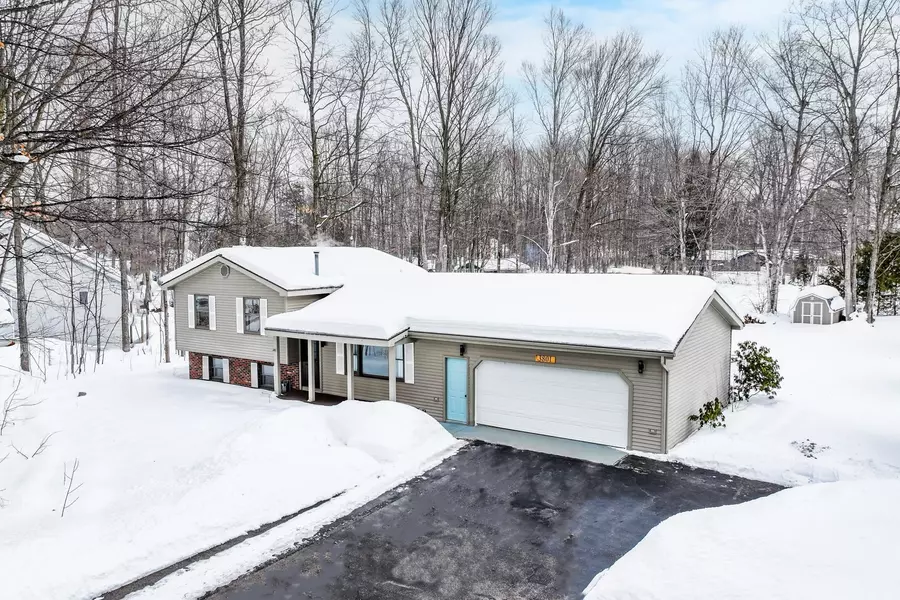 3801 Central Park Drive, Grawn, MI 49637