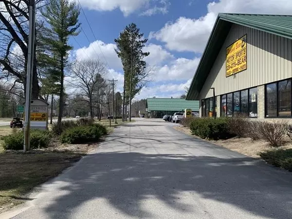 Interlochen, MI 49643,9664 US-31 S