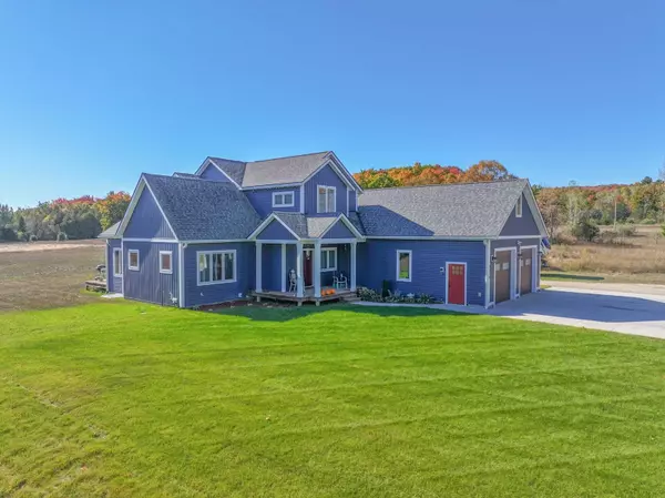 1776 E Bellinger Road, Cedar, MI 49621