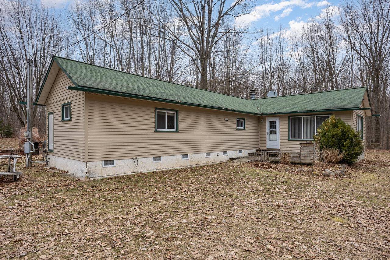 4198 W Adams Road, Lake, MI 48632