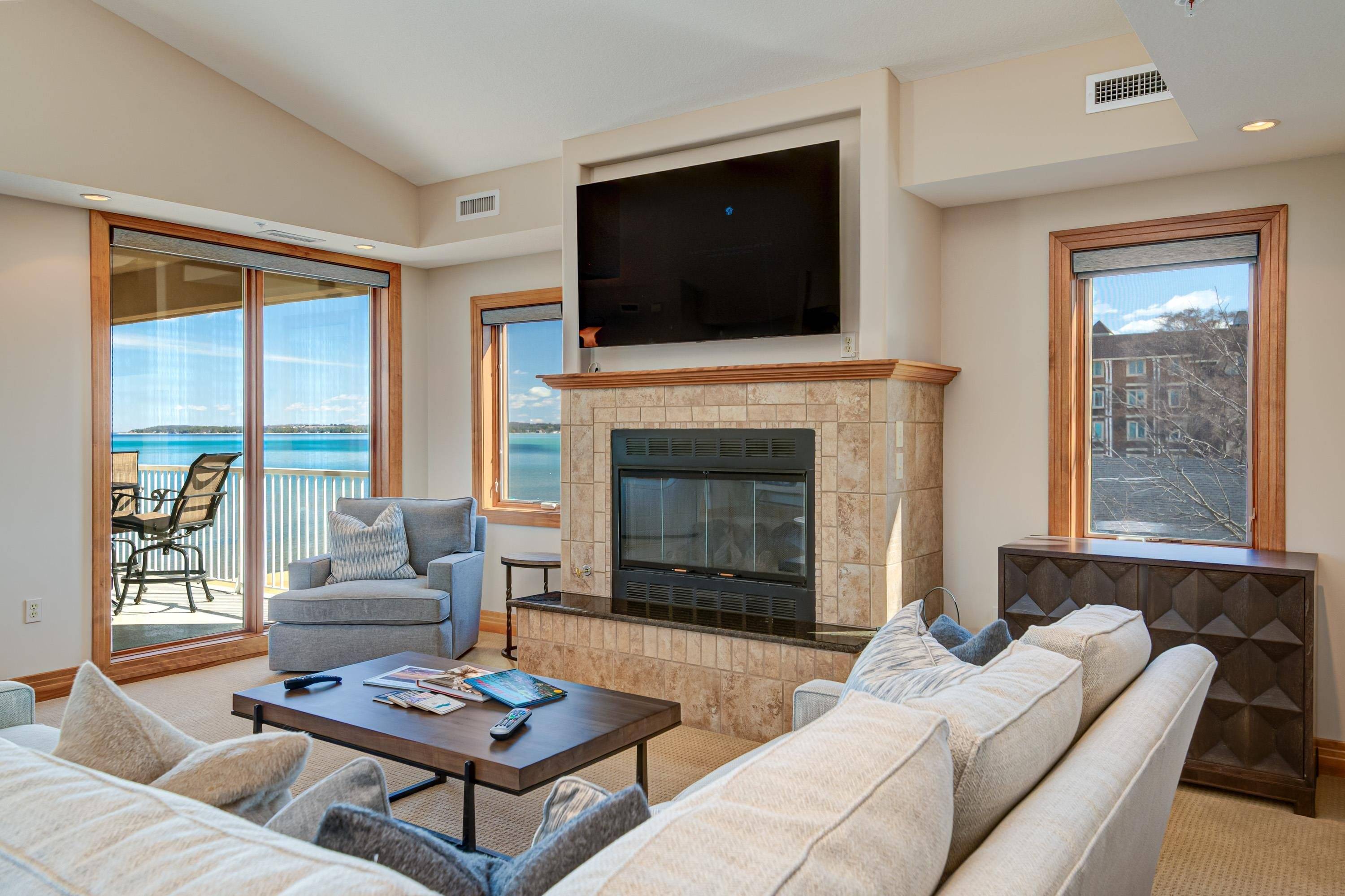 Traverse City, MI 49686,1847 US-31 N