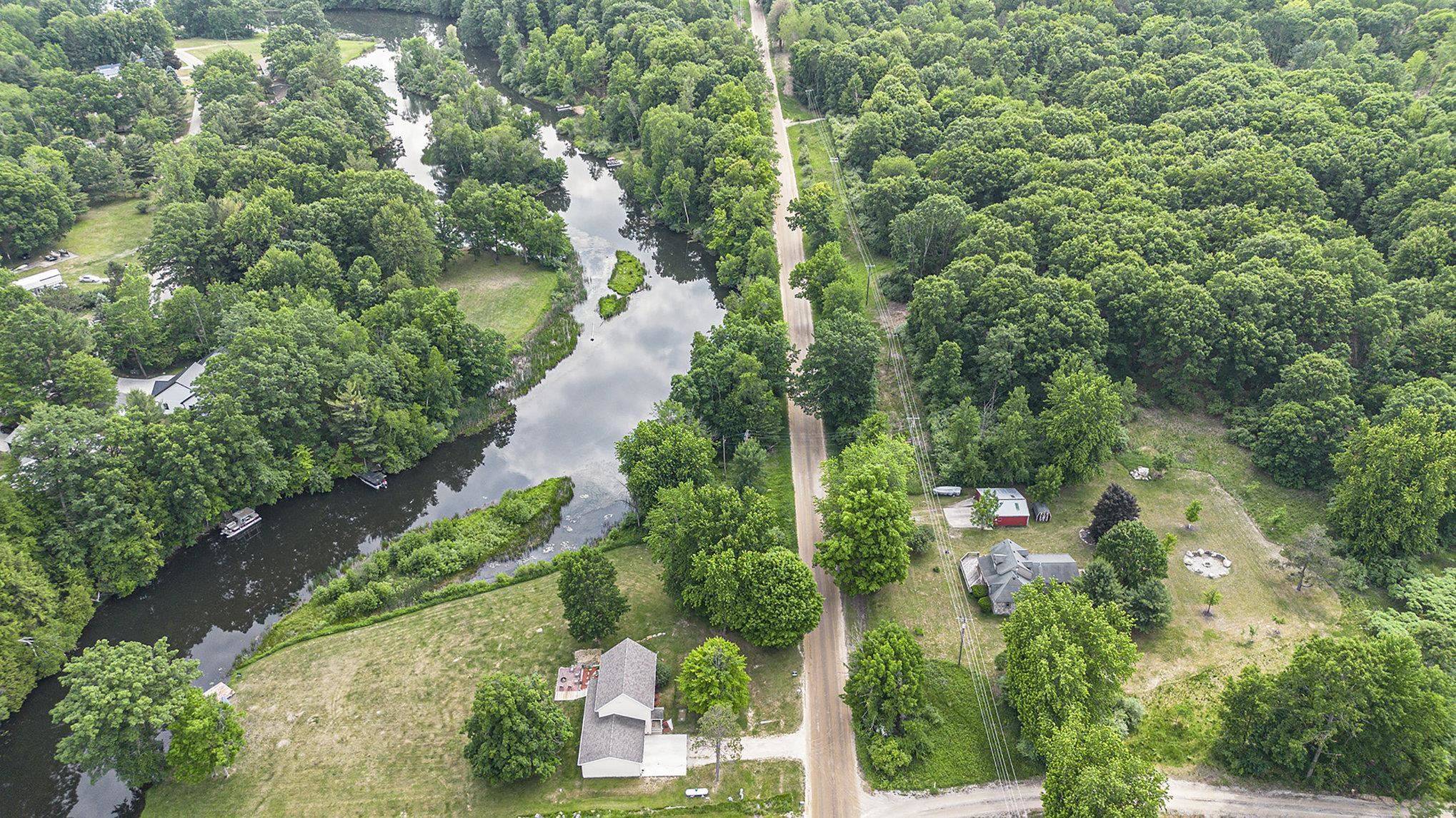 Lake Isabella, MI 48893,734 N Rolland Road