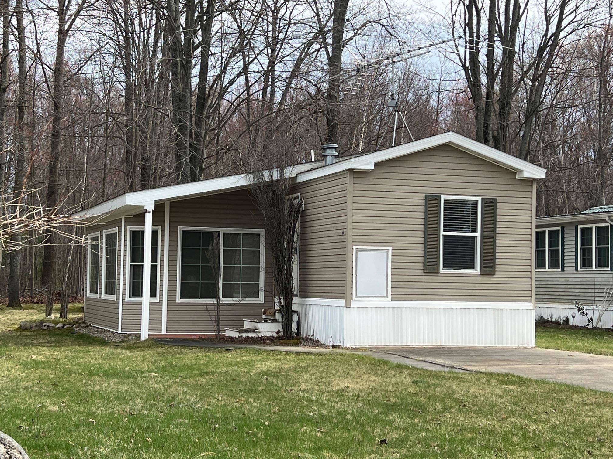 285 Lake George Drive, Lake, MI 48632