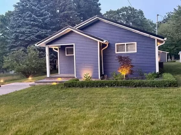 119 Desoto Avenue, Houghton Lake, MI 48629