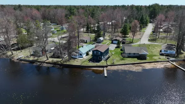 215 Warren Avenue,  East Tawas,  MI 48730
