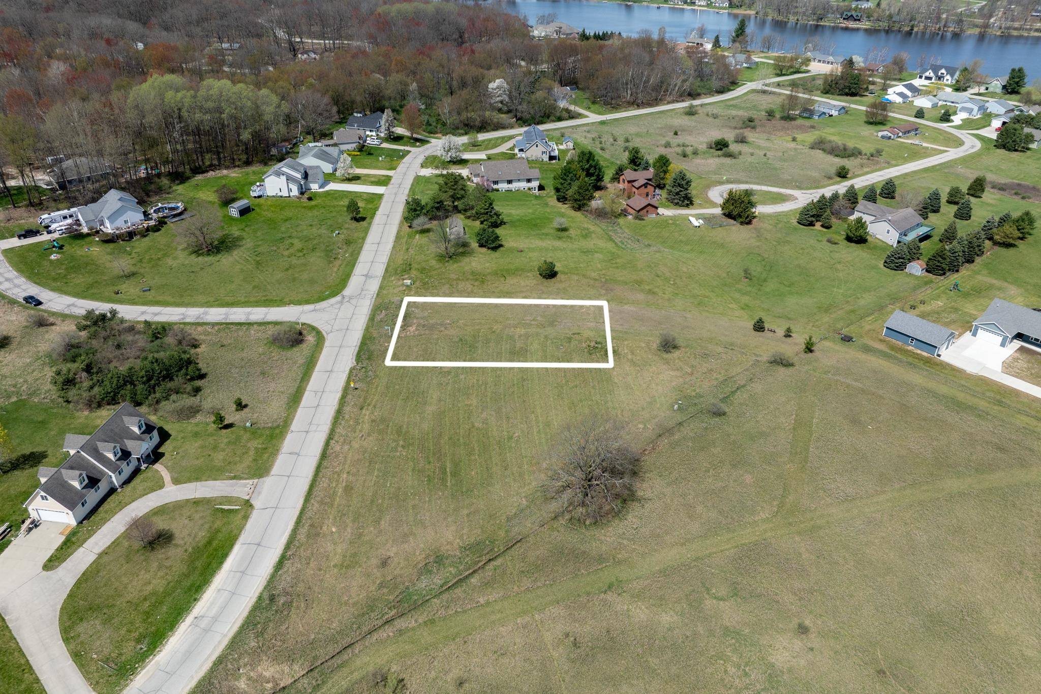 Lake Isabella, MI 48893,937-939-941 Brinton Road