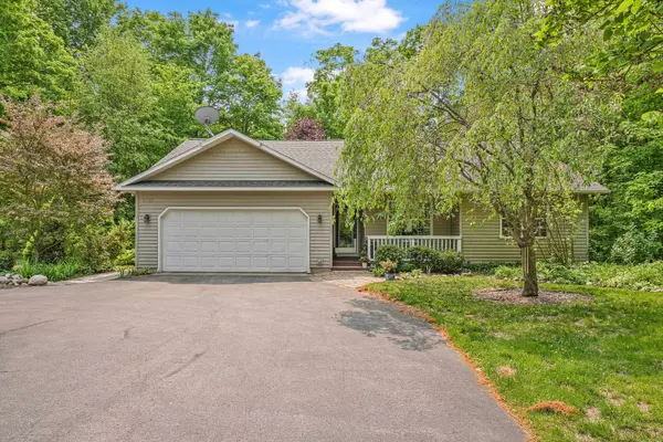 5153 Silver Pines Road, Traverse City, MI 49685