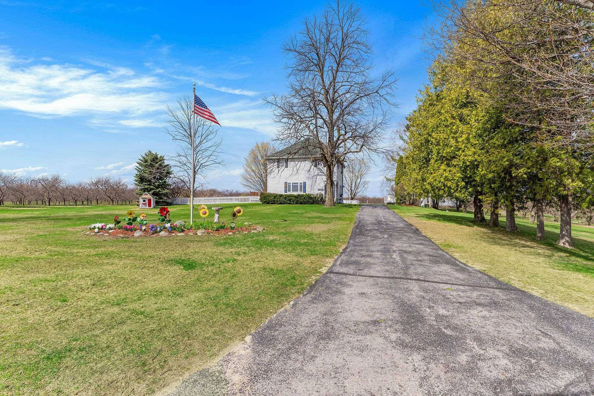 Williamsburg, MI 49690,11834 S Elk Lake Road