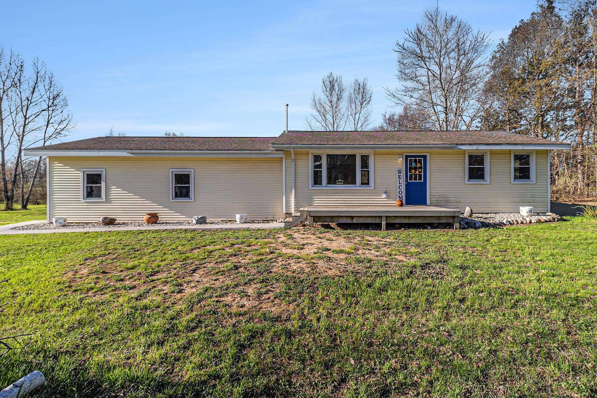 Onekama, MI 49675,4507 Maidens Road