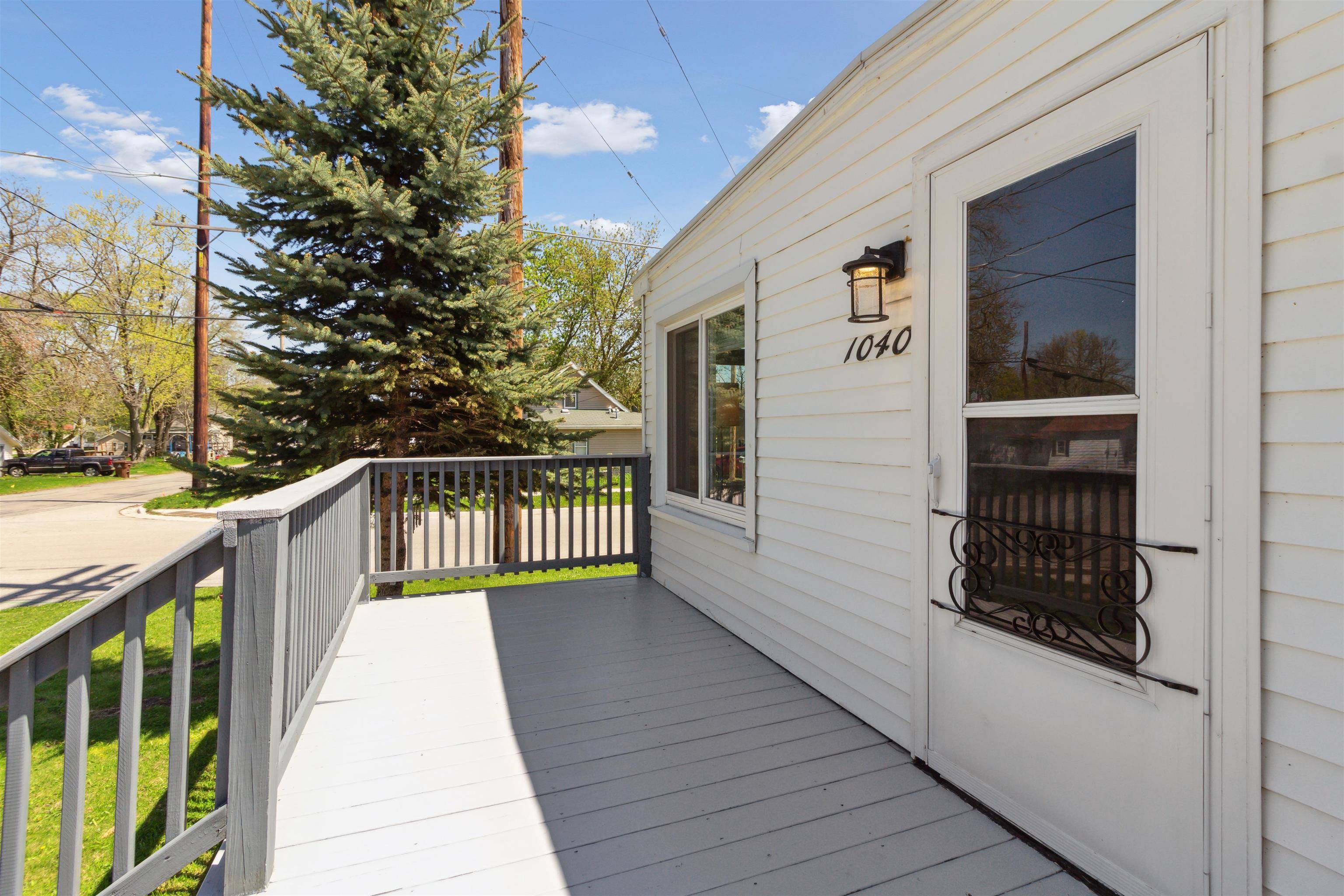 Alma, MI 48801,1040 Eastward Street