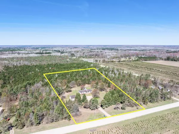 Mesick, MI 49668-9742,5891 N 19 Road