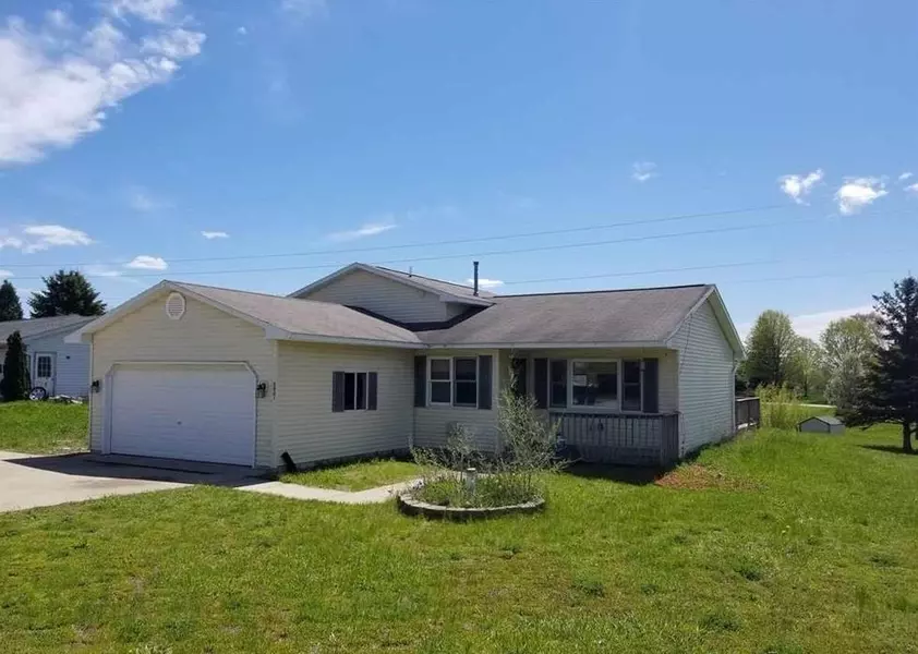 3881 Paddock Drive, Traverse City, MI 49685