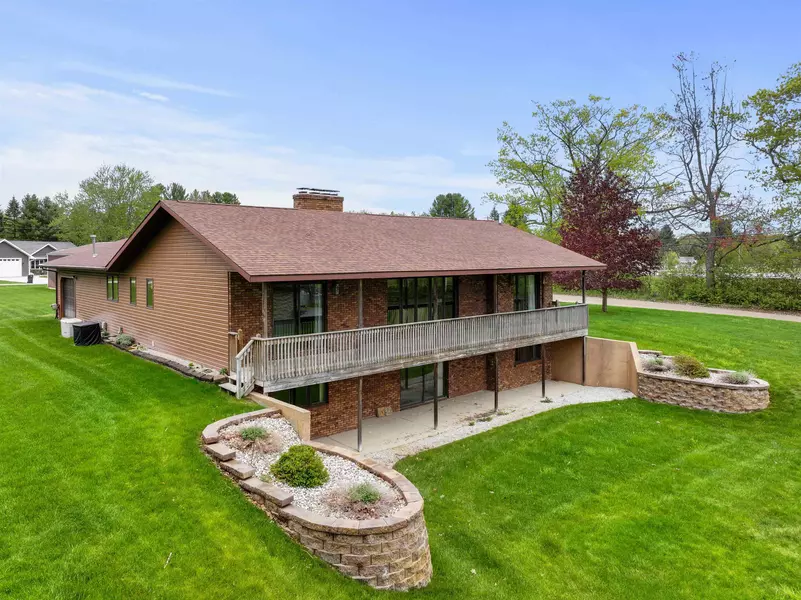 129 N Al Moses Road, Lake City, MI 49651