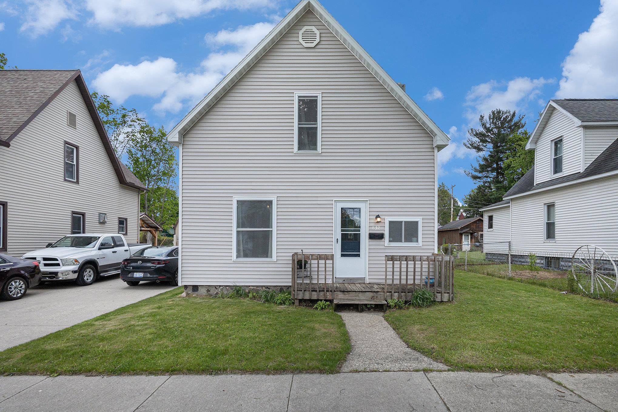 Cadillac, MI 49601,832 Wallace Street