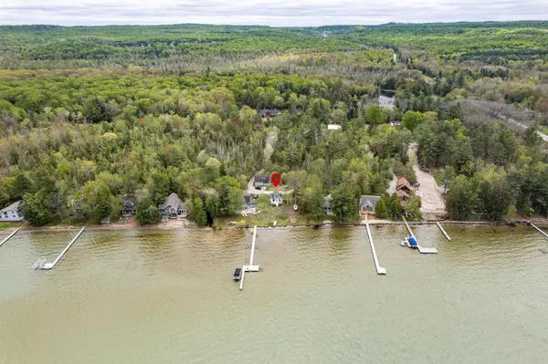 Glen Arbor, MI 49636,5434 W MacFarlane Road