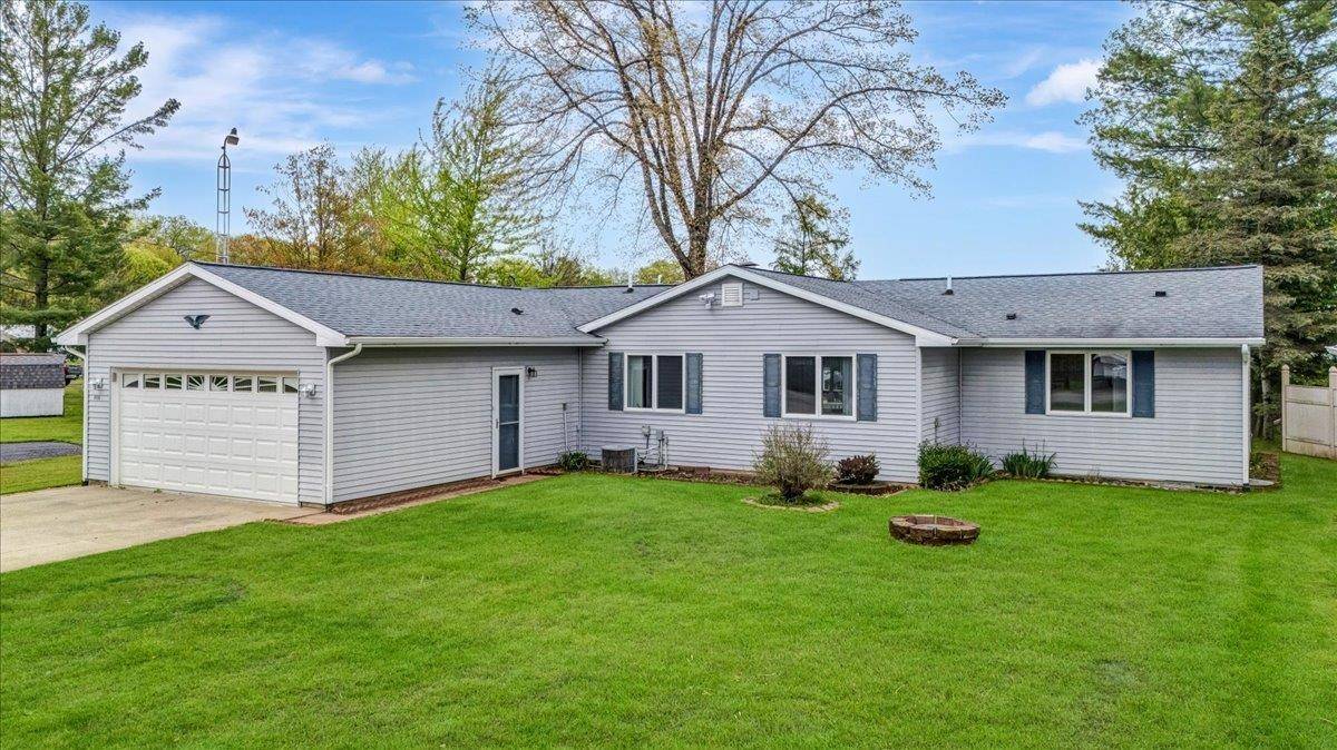 4458 Lakeview Drive, Hale, MI 48739