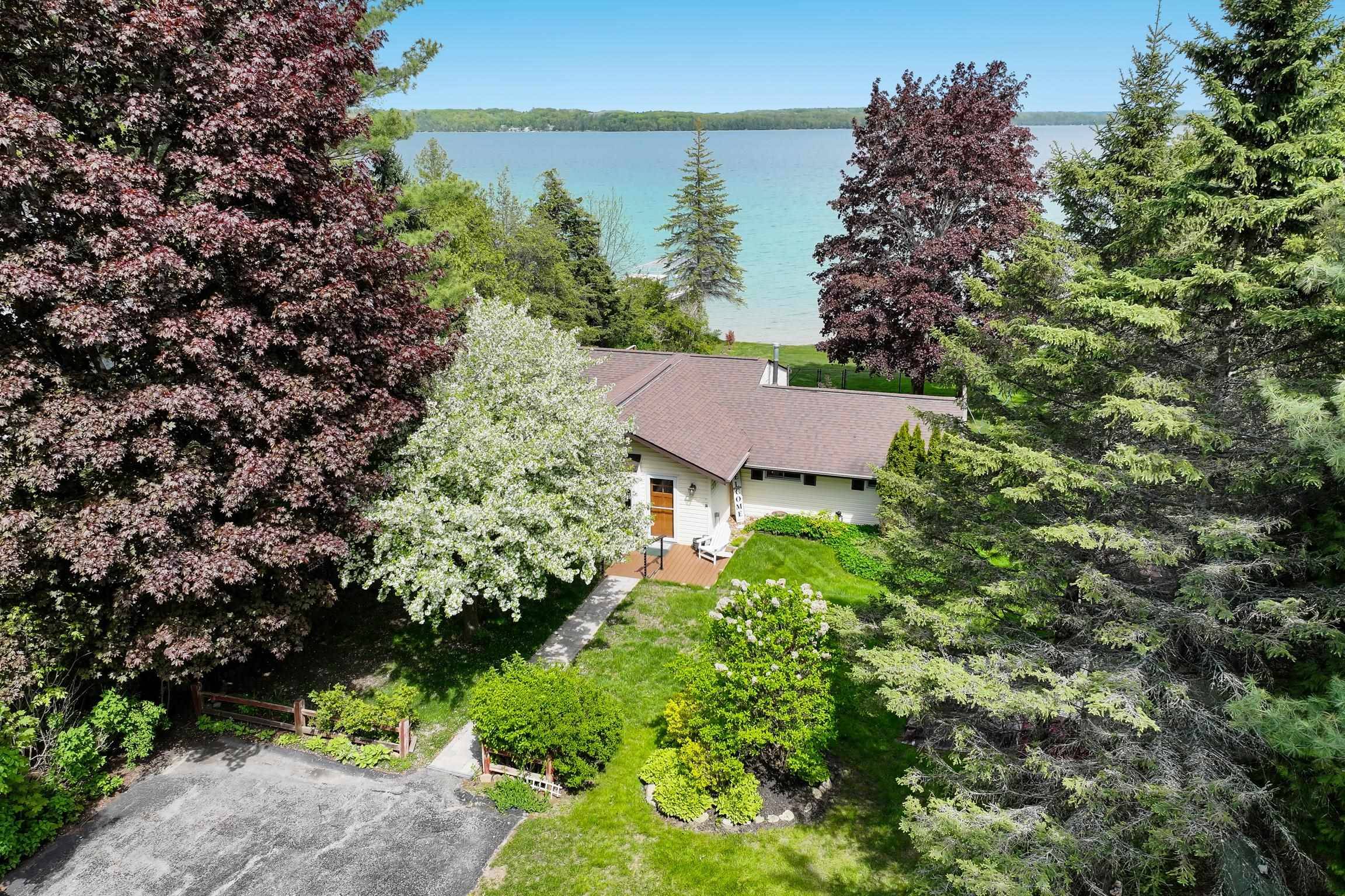 9882 Elk Lake Trail, Williamsburg, MI 49690