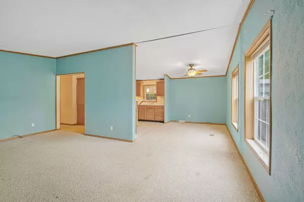 Interlochen, MI 49643,11015 Riley Road