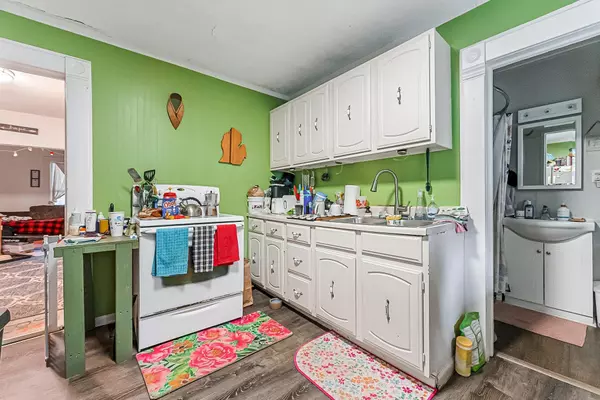 Traverse City, MI 49684,521 Fifth Street