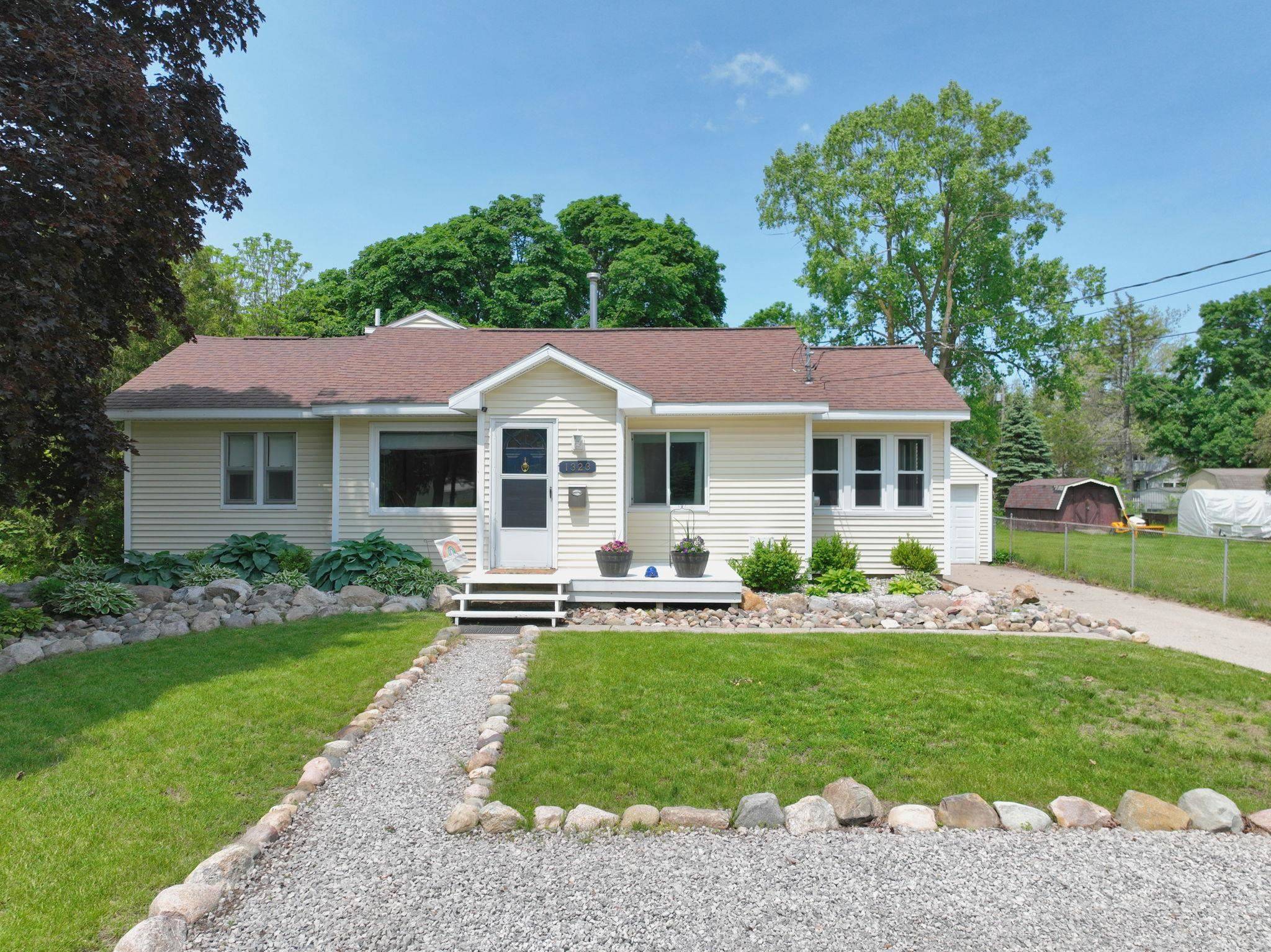 1323 E High, Mount Pleasant, MI 48858