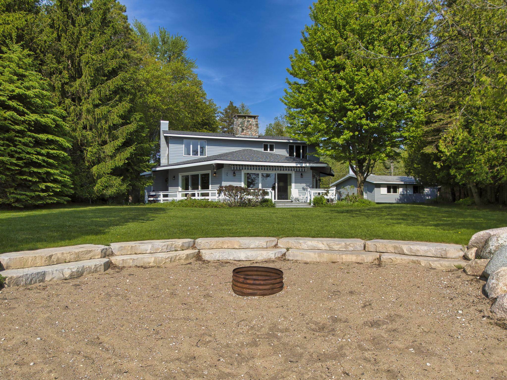 Glen Arbor, MI 49636,7620 S Dunns Farm Road
