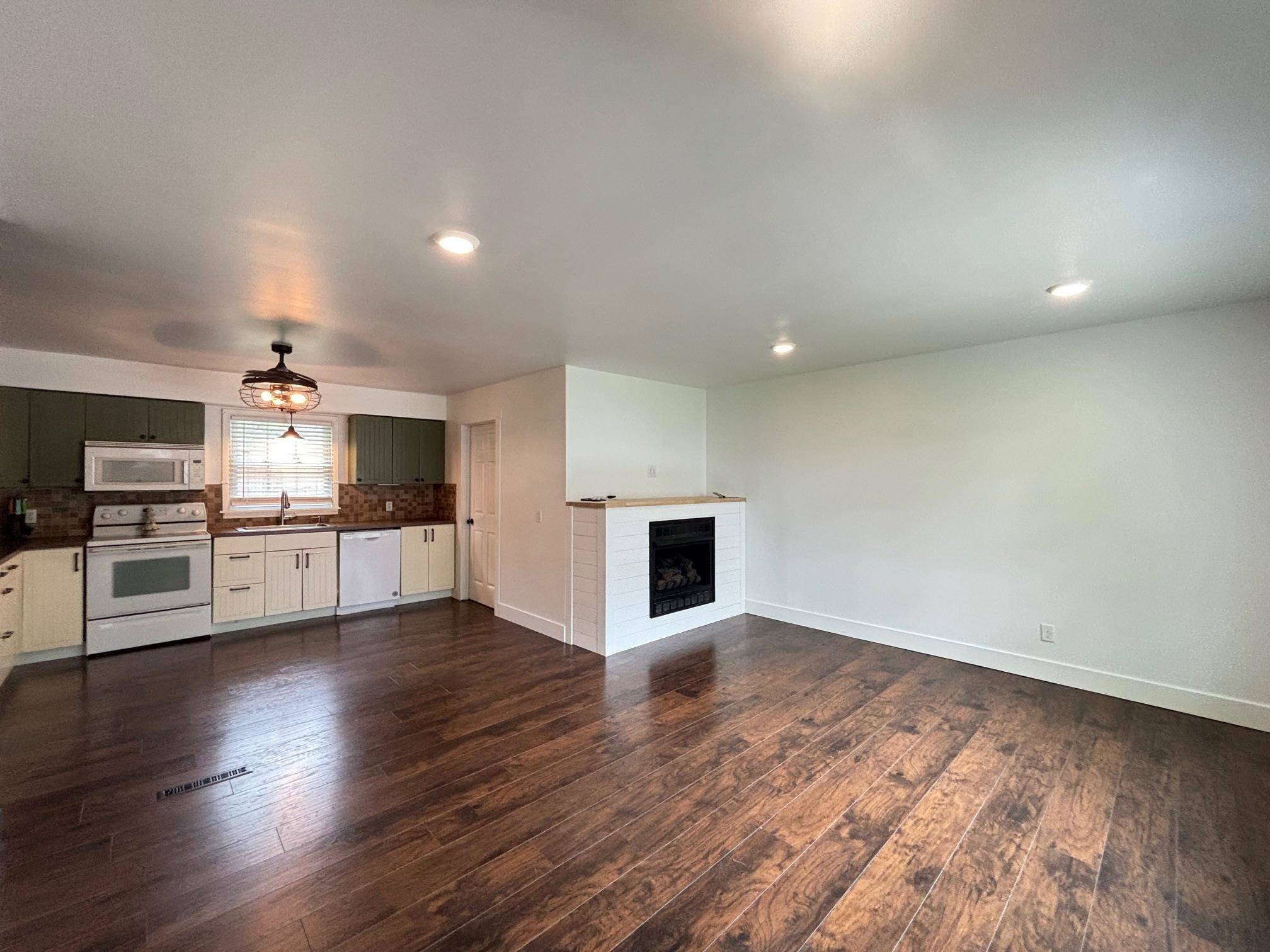 Breckenridge, MI 48615,214 Seventh Street