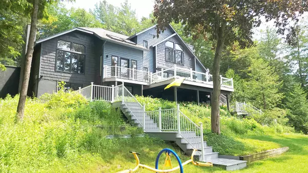 Traverse City, MI 49685,1571 N South Long Lake Road