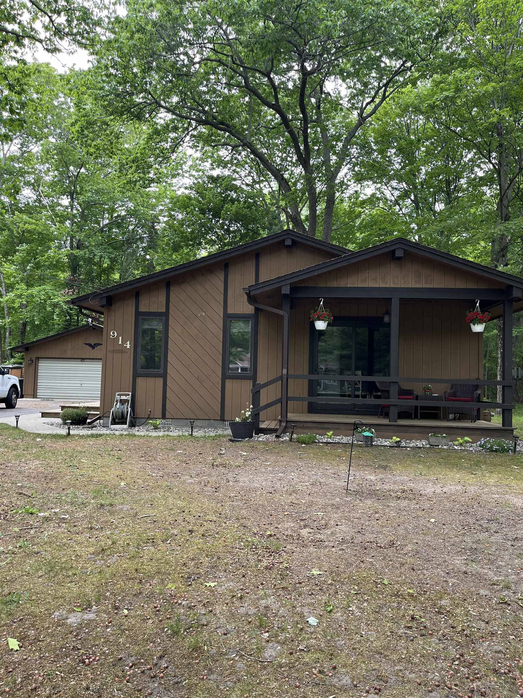 914 S Foster Road, Au Gres, MI 48703