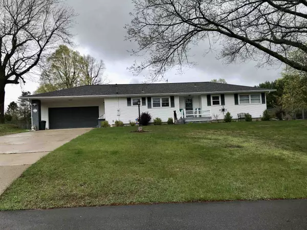 10691 S Grant Avenue,  Clare,  MI 48617
