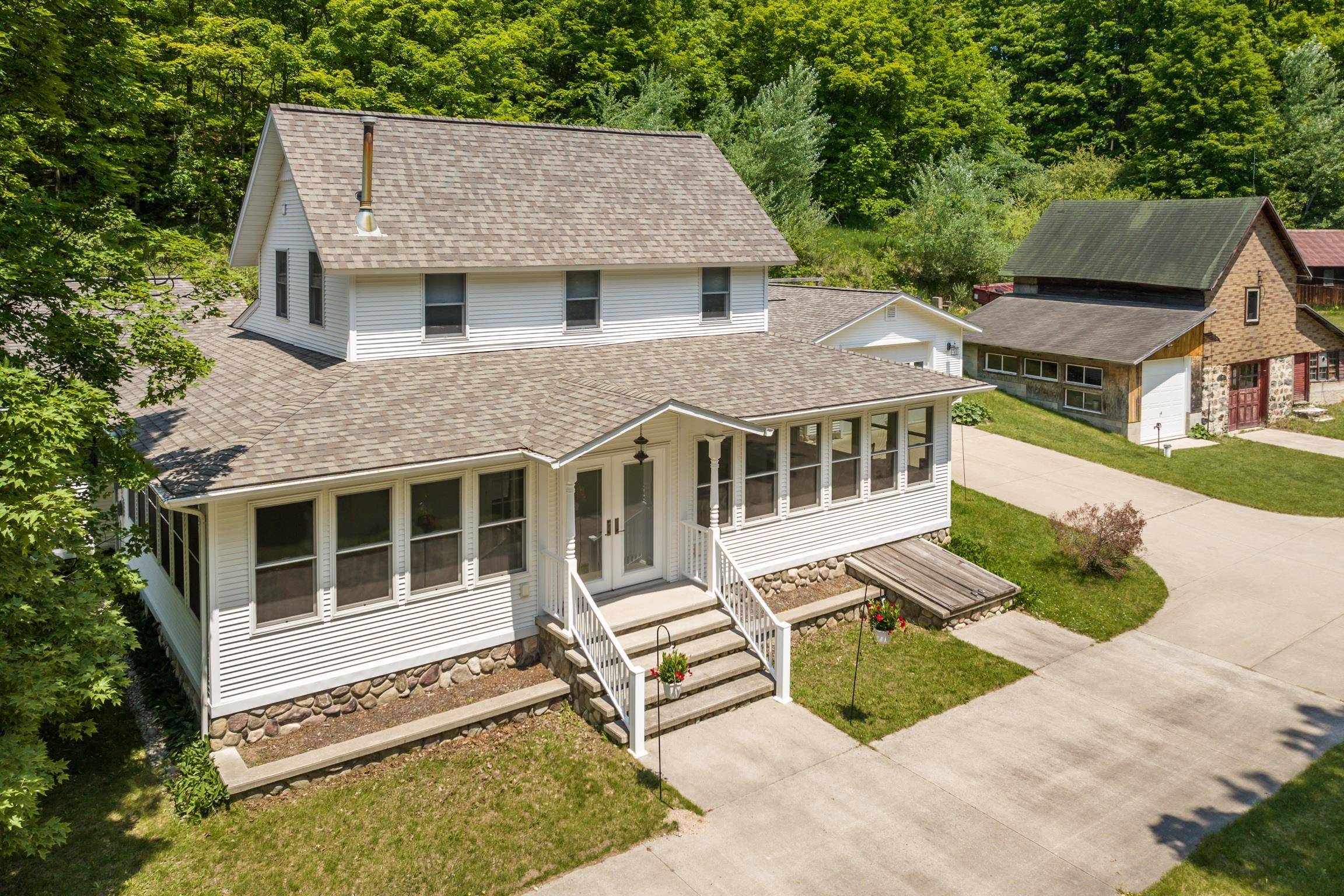 Suttons Bay, MI 49682,1740 Setterbo Road