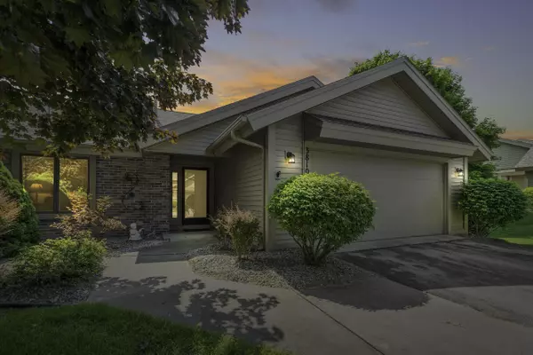 Traverse City, MI 49684,3810 Ridgeway Place
