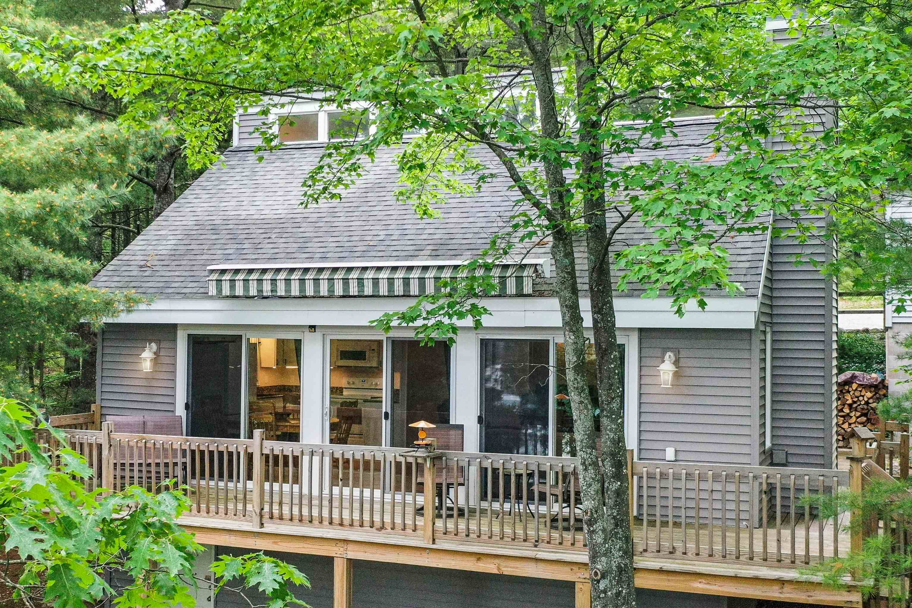 542 Island View Drive, Traverse City, MI 49696