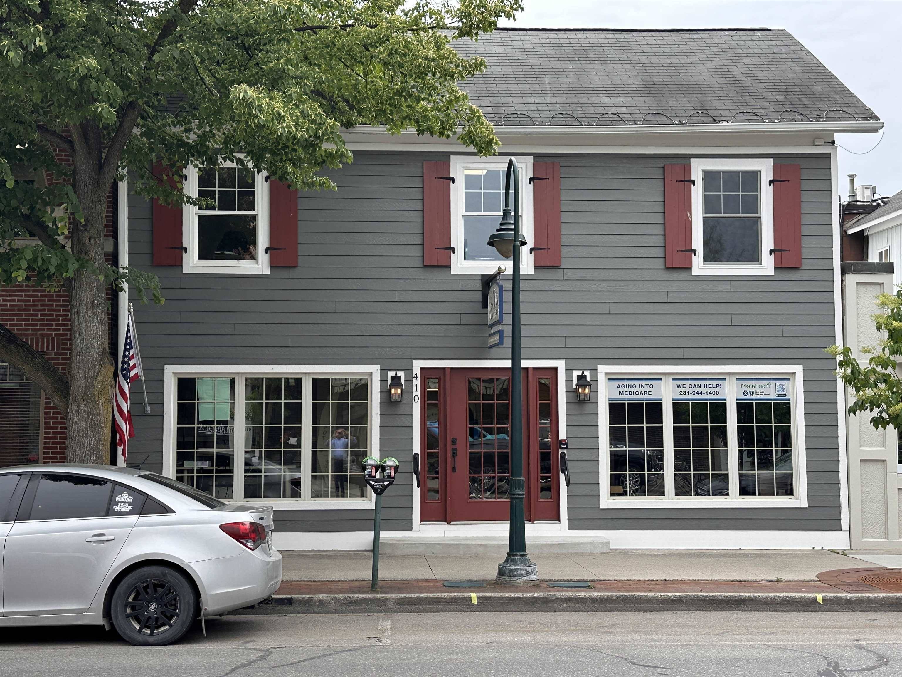 Traverse City, MI 49684,410 S Union Street
