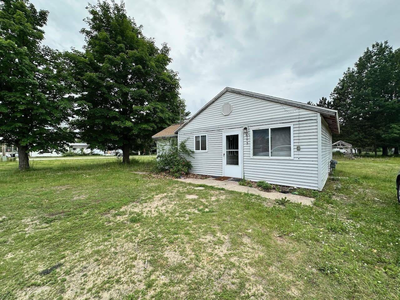 Kalkaska, MI 49646,605 N Cherry Street