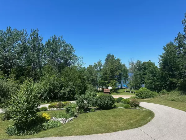 Frankfort, MI 49635-9606,5505 Indian Trail