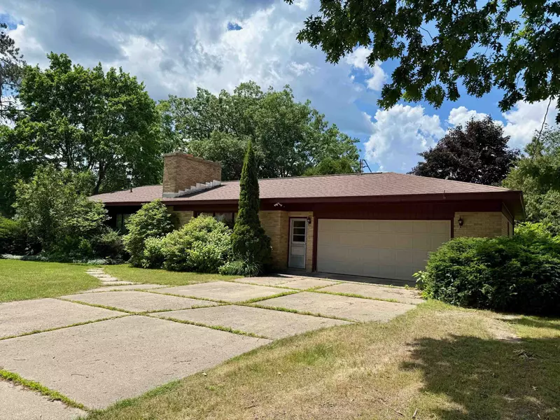321 N Front Street, Lake City, MI 49651