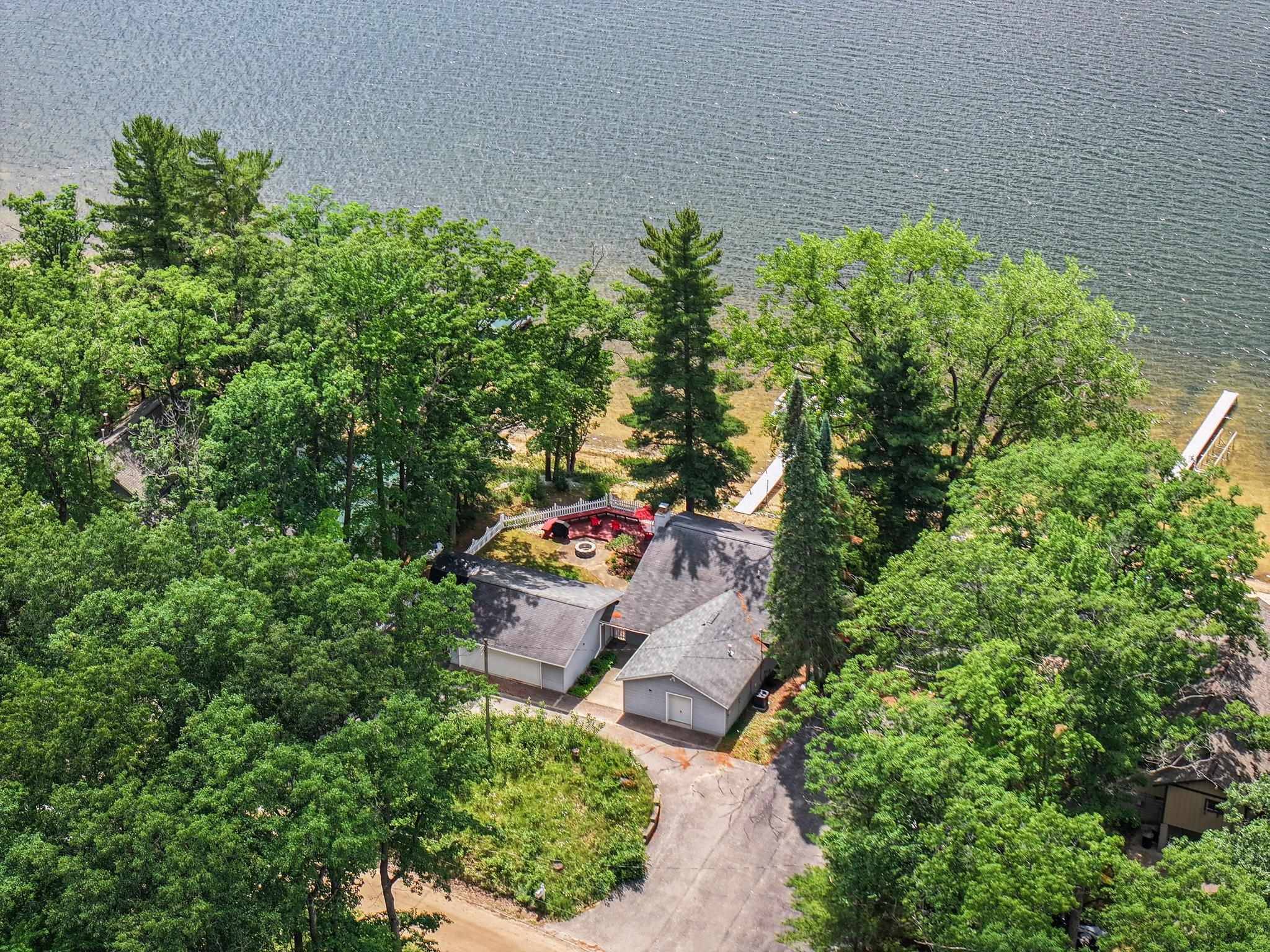 310 S Oak Drive, Lake City, MI 49651