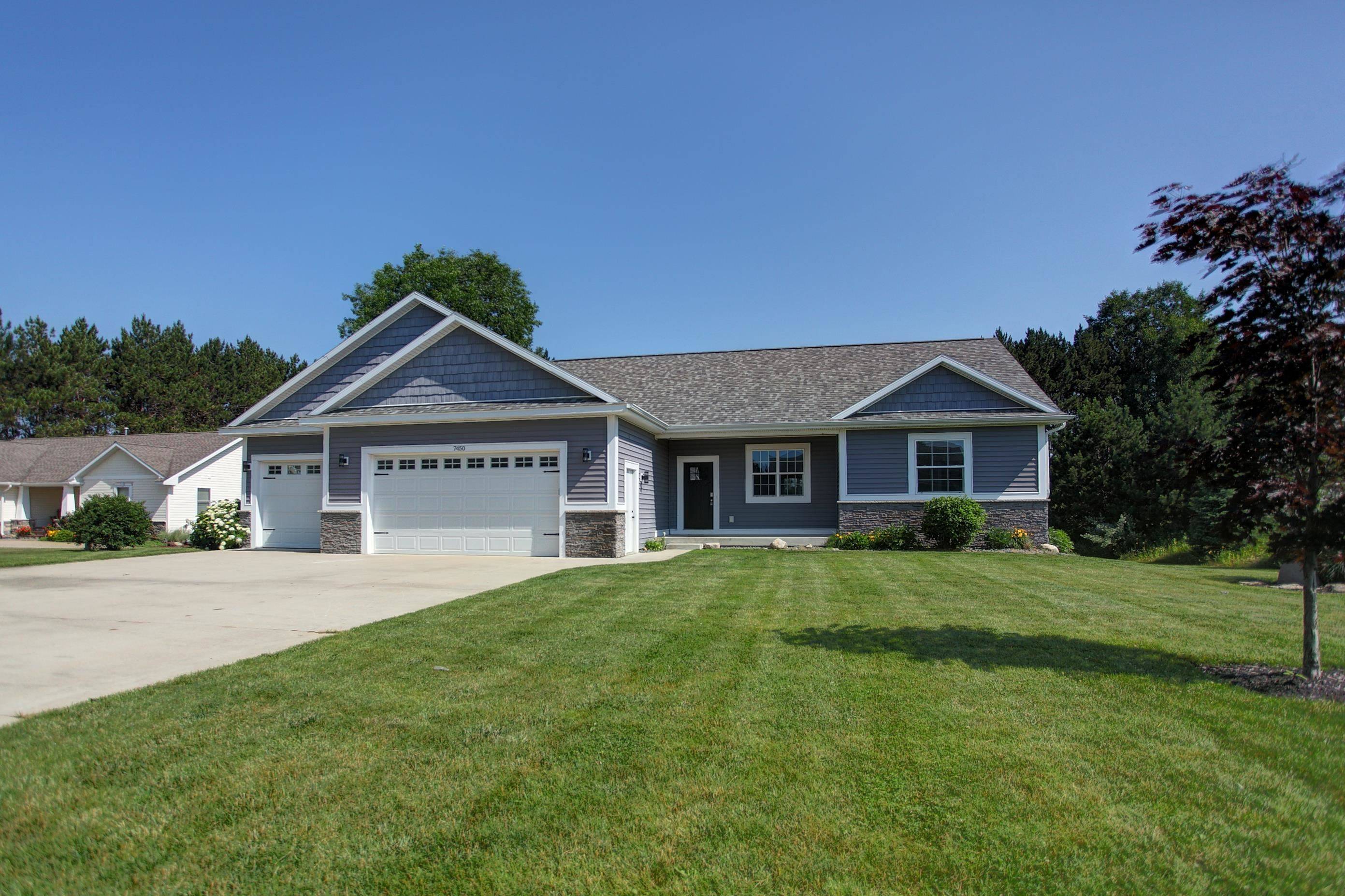 Traverse City, MI 49685,7450 Briar Ridge Drive